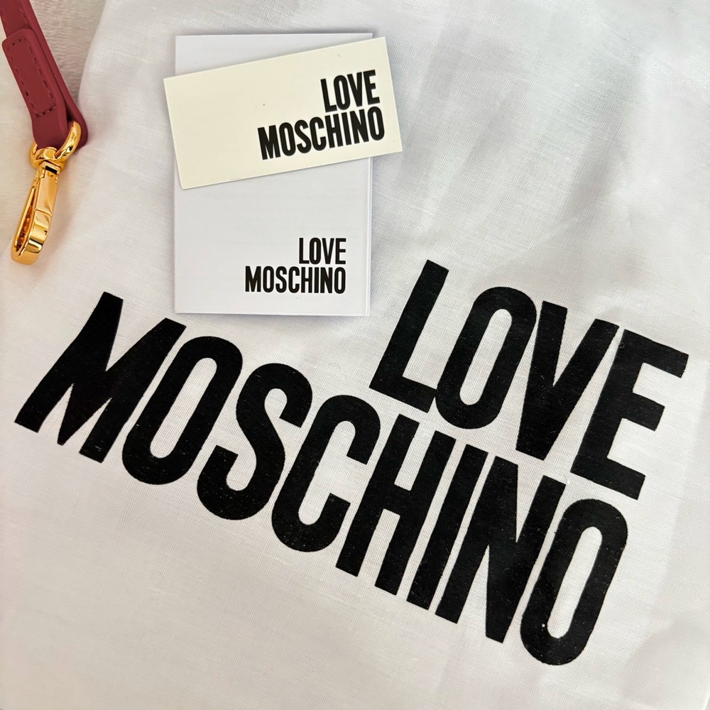 LOVE MOSCHINO Red with Gold Heart Zippered Vegan Leather Handbag/Crossbody--NWT - Picture 13 of 16